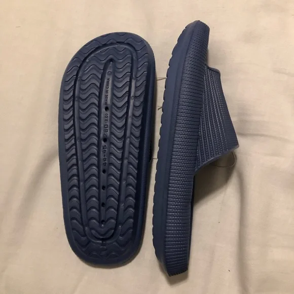 Pillow Slides - Picture 4 of 4